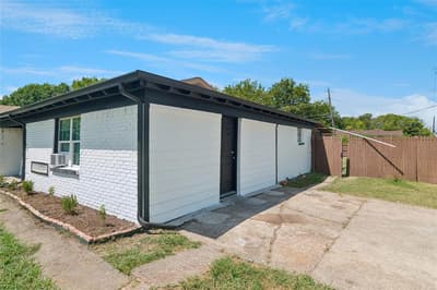 459 Bolero Avenue, Dallas TX 75217 - Photo 4