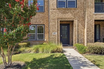 2221 Lasso Lane, Carrollton TX 75010 - Photo 5