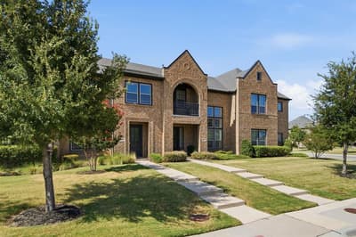2221 Lasso Lane, Carrollton TX 75010 - Photo 4