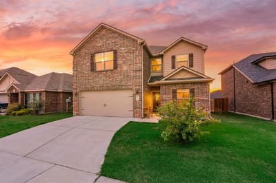 119 Magnolia Drive, Sanger TX 76266 - Photo 2