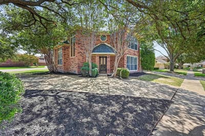 1524 High Crest Court, Irving TX 75061 - Photo 2