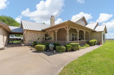 8648 County Road 1128, Godley TX 76044 - Photo 2