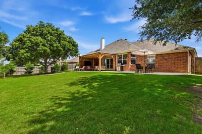 115 Honeysuckle Drive, Justin TX 76247 - Photo 2