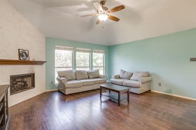 4621 Barnhill Lane, Fort Worth TX 76135 - Photo 3