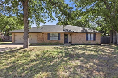 3811 Helmsford Drive, Arlington TX 76016
