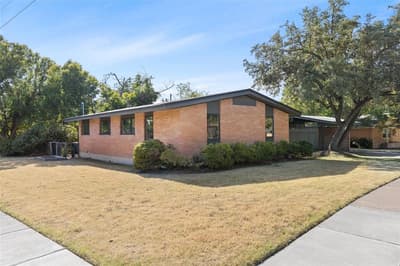 8805 Rolling Rock Lane, Dallas TX 75238 - Photo 2