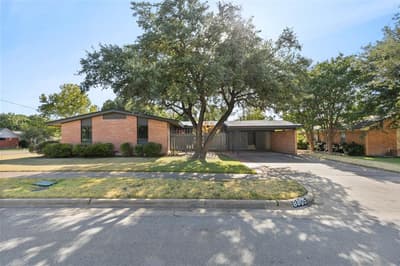 8805 Rolling Rock Lane, Dallas TX 75238 - Photo 3