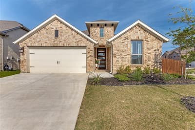 5933 Lovills Creek Street, Fort Worth TX 76179