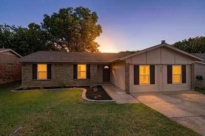6300 Sunnybrook Drive, Watauga TX 76148