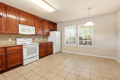 3528 KIMBERLY Lane, Balch Springs TX 75180 - Photo 5