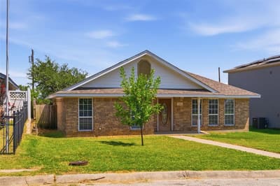 2323 Jodi Lane, Gainesville TX 76240 - Photo 3