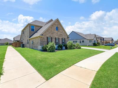 3204 Julian Street, Mansfield TX 76063 - Photo 3