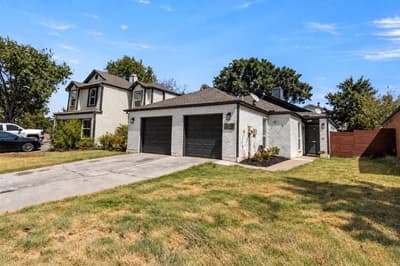2041 Mallard Drive, Lewisville TX 75077 - Photo 2
