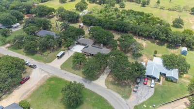 902 Greenbriar Drive, Joshua TX 76058 - Photo 4