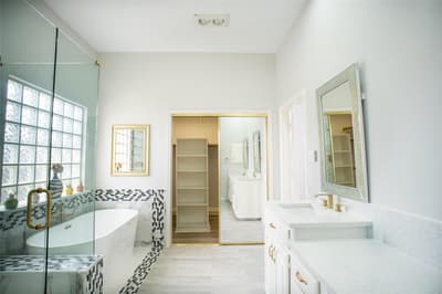1806 Frosted Hill Drive, Carrollton TX 75010 - Photo 2