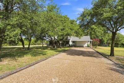125 Deer Shadow Circle, Whitney TX 76692 - Photo 2