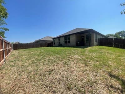 2607 Golden Bell Drive, Glenn Heights TX 75154 - Photo 3