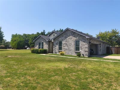 3027 Ames Road, Lancaster TX 75134 - Photo 2