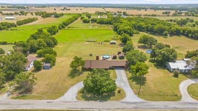 1642 Salesville Road, Mineral Wells TX 76067 - Photo 3