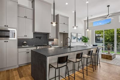 412 Avenue L, Dallas TX 75203 - Photo 2