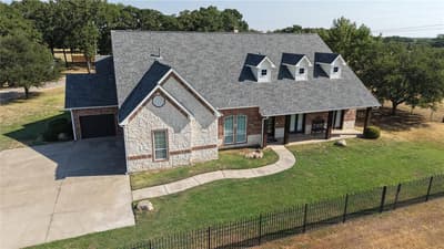 212 Oak Ridge Road, Denison TX 75021 - Photo 2