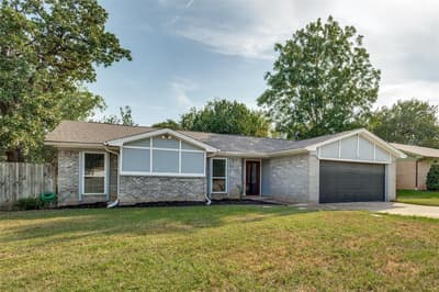 3217 Meadow Wood Lane, Bedford TX 76021 - Photo 2