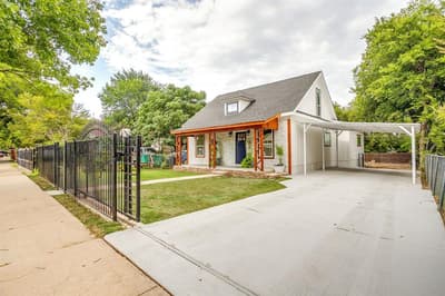 2214 Pearl Avenue, Fort Worth TX 76164 - Photo 2