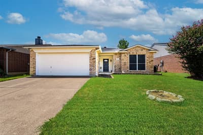 8736 Trinity Vista Trail, Fort Worth TX 76053