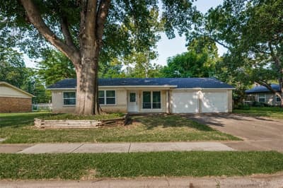 800 Sherwood Drive, Arlington TX 76013