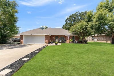 425 Legendary Lane, Gun Barrel City TX 75156 - Photo 2