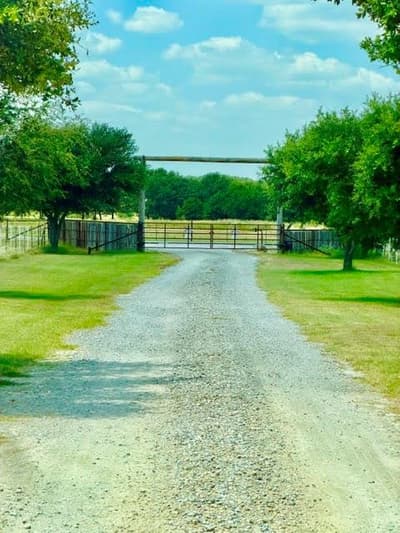 5026 Upper Montague Road, Bowie TX 76230 - Photo 3