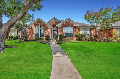 334 Touchdown Drive, Irving TX 75063
