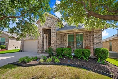 15752 Mirasol Drive, Fort Worth TX 76177 - Photo 2
