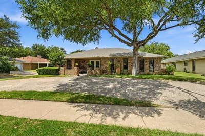 625 Bellah Drive, Irving TX 75062 - Photo 2