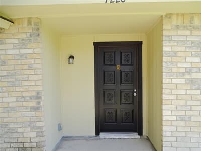 7220 Emory Oak Lane, Dallas TX 75249 - Photo 3