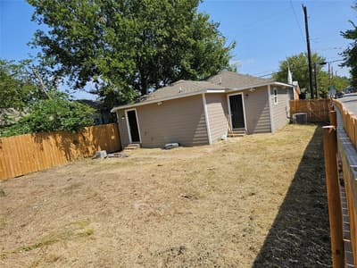 4703 Frank Street, Dallas TX 75210 - Photo 3