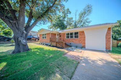 1140 Fair Oaks Drive, Irving TX 75060 - Photo 3