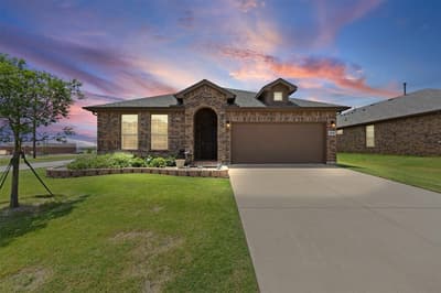 1216 Larkspur Lane, Cleburne TX 76033 - Photo 2