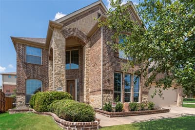 419 Aylesbury Drive, Roanoke TX 76262