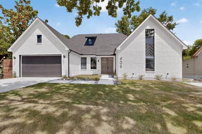 609 E Grove Street, Kaufman TX 75142 - Photo 2