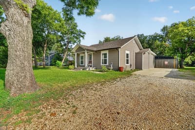 805 Houston Street, Arlington TX 76012 - Photo 3