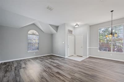 1351 Clearwater Drive, Grand Prairie TX 75052 - Photo 4