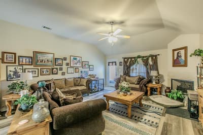 2937 Mayfair Lane, Lancaster TX 75134 - Photo 3