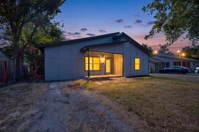 2946 Darby Drive, Dallas TX 75227