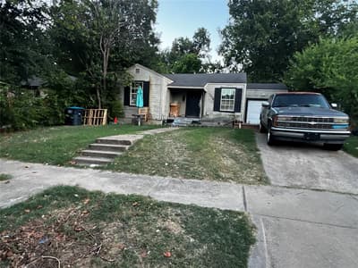 1208 E Jessamine Street, Fort Worth TX 76104