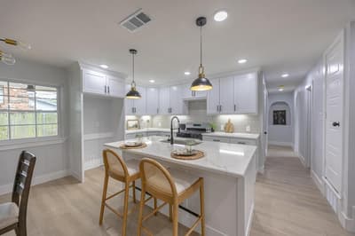 1208 Andrews Street, Arlington TX 76011 - Photo 2