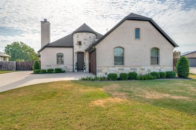 551 Chandler Court, Pilot Point TX 76258 - Photo 2