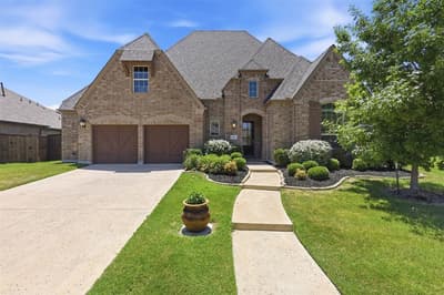 10813 Sycamore Falls Drive, Flower Mound TX 76226 - Photo 2
