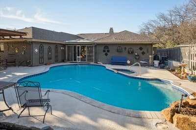 1118 Berkshire Court, Trophy Club TX 76262 - Photo 2