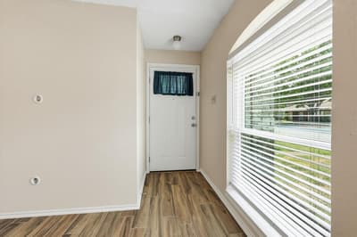 114 Glade Shadow Drive, Euless TX 76039 - Photo 3
